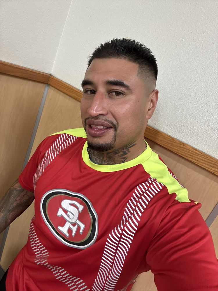 Freedom Barbershop Logo