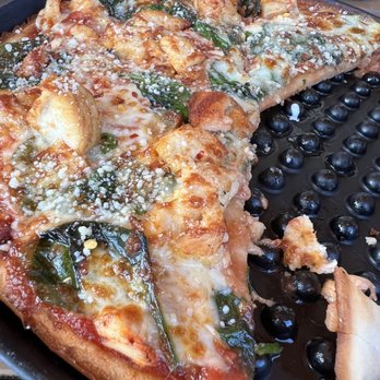 Spanky’s - Spinach and garlic pizza with added chicken - Pizza Near Me - Houston, Texas Spanky’s - Spinach and garlic pizza with added chicken - Pizza Near Me - Houston, Texas