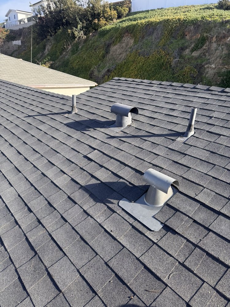 Slide of SD Supreme Roofing Services