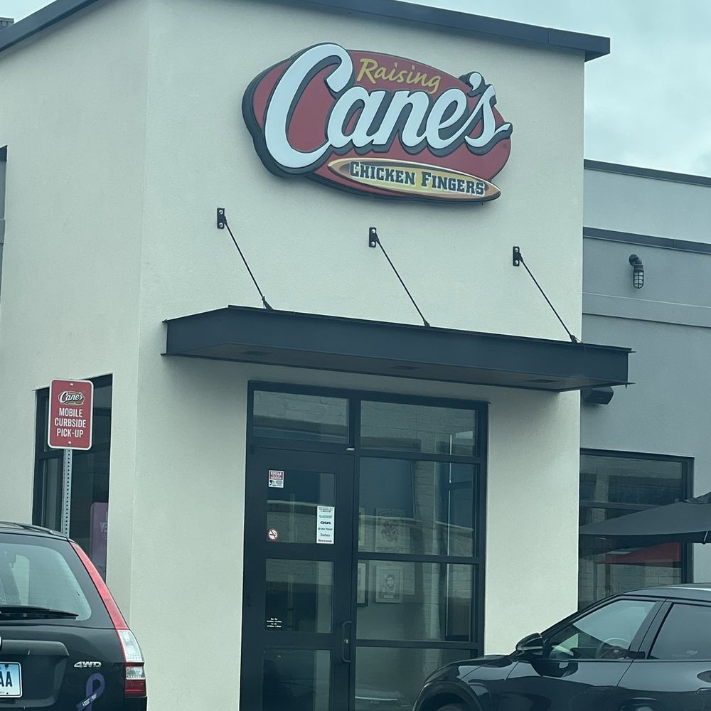 Raising Cane's Chicken Fingers - Fast Food Near Me - Wethersfield, Connecticut Raising Cane's Chicken Fingers - Fast Food Near Me - Wethersfield, Connecticut