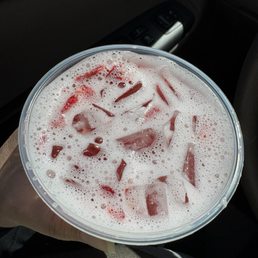 Strawberry açai lemonade