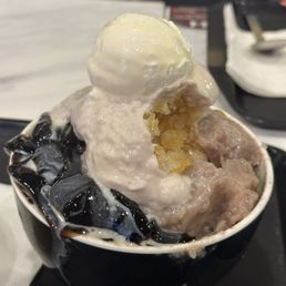Jumbo Taro Milk Shaved Ice (Large) Jumbo Taro Milk Shaved Ice (Large)
