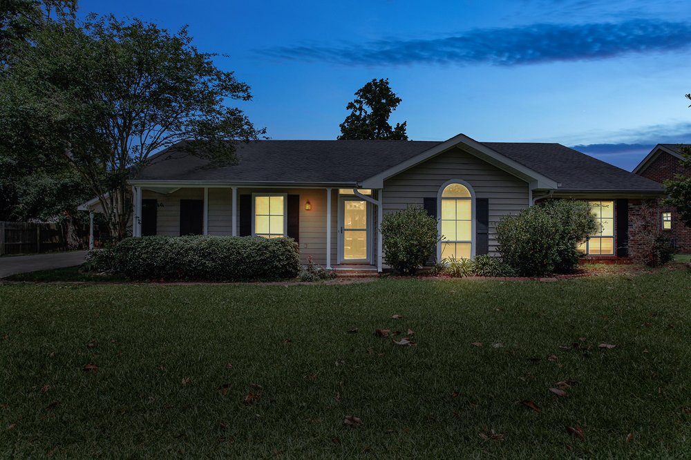 CHAD CARROLL ERA MOFFETT REALTY 210 Michael DeBakey Dr, Lake