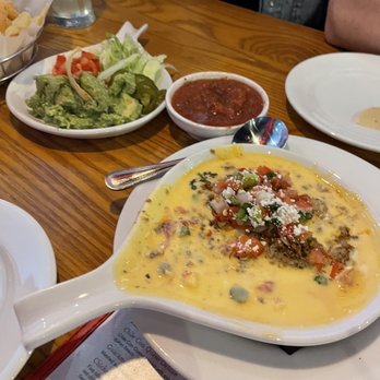 Roja Mexican Grill - Chili Chile Con Queso Deluxe - Mexican Near Me - Omaha, Nebraska Roja Mexican Grill - Chili Chile Con Queso Deluxe - Mexican Near Me - Omaha, Nebraska