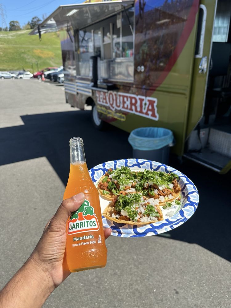 La Fresca Taqueria Logo