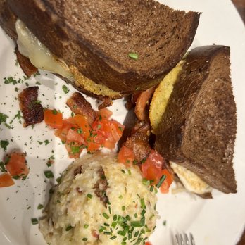 Miss Shirley's Cafe, Inner Harbor - Southern Slammer Sandwich - Breakfast & Brunch Near Me - Baltimore, Maryland