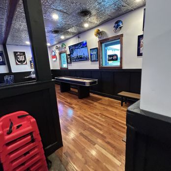 Duff's Famous Wings - Chicken Wings Near Me - Elizabethtown, Kentucky