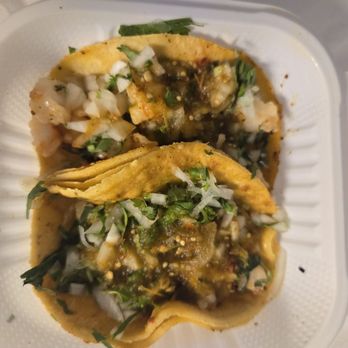 3 Hermanos Taqueria - Shrimp and fish tacos - Mexican Near Me - Lincoln, California