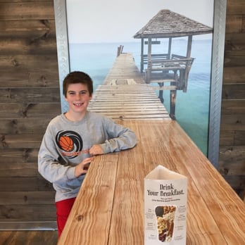 Tropical Smoothie Cafe - Earned a smoothie - Juice Bars & Smoothies Near Me - Hyannis, Massachusetts