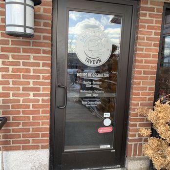 Bagger Dave's Burger Tavern - Hours of Operation - Burgers Near Me - Berkley, Michigan