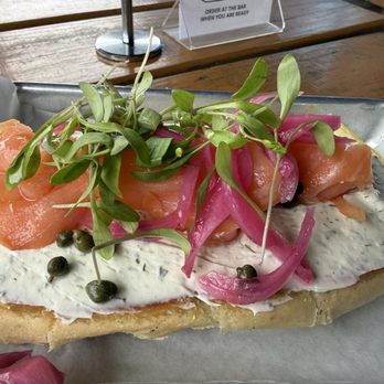 Midtown Spirits - Lox - Bars Near Me - Sacramento, California