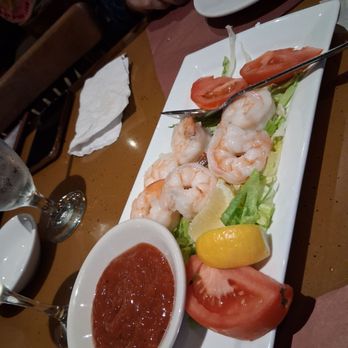 Zuccarelli - Pizza Near Me - Pompano Beach, Florida