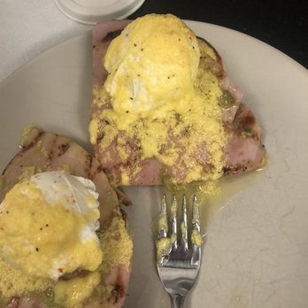 Glo's - Eggs Benedict - Breakfast & Brunch Near Me - Seattle, Washington Glo's - Eggs Benedict - Breakfast & Brunch Near Me - Seattle, Washington