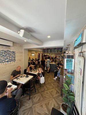 Ella's Cafe Espresso & Wine Bar by null