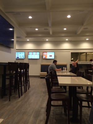 Flippin' Good Chicken, Burgers, Beer by null