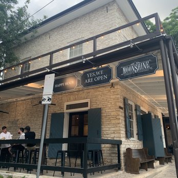 Moonshine Grill - Southern Near Me - Austin, Texas