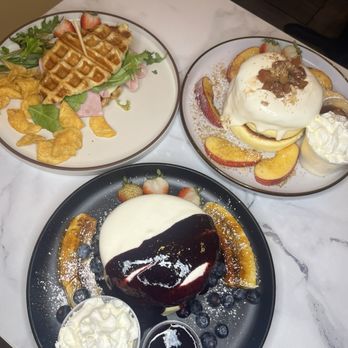 Fluffy Fluffy Dessert Cafe - Desserts Near Me - Duluth, Georgia Fluffy Fluffy Dessert Cafe - Desserts Near Me - Duluth, Georgia
