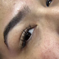 Brows and Beauty Lounge - Classic lash extensions "our signature flirty sets"