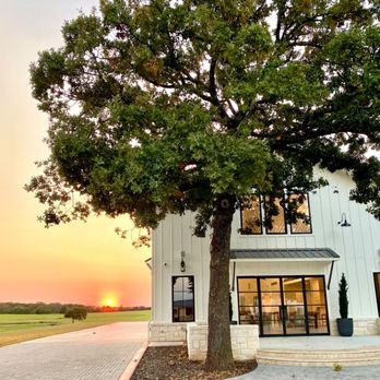 Bella Cavalli Events - The sunset at Bella Cavalli is stunning! - Venues & Event Spaces Near Me - Aubrey, Texas Bella Cavalli Events - The sunset at Bella Cavalli is stunning! - Venues & Event Spaces Near Me - Aubrey, Texas