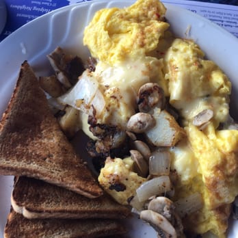 Kitchen Little - S'medley omelette - Breakfast & Brunch Near Me - Mystic, Connecticut Kitchen Little - S'medley omelette - Breakfast & Brunch Near Me - Mystic, Connecticut