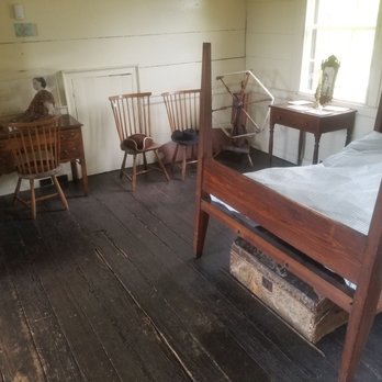 Blount Mansion - Bedroom - Museums Near Me - Knoxville, Tennessee