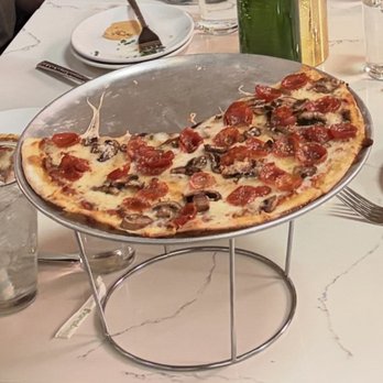 Paradiso Restaurant - Pepperoni & Cremini Mushroom Pizza - Italian Near Me - San Leandro, California Paradiso Restaurant - Pepperoni & Cremini Mushroom Pizza - Italian Near Me - San Leandro, California