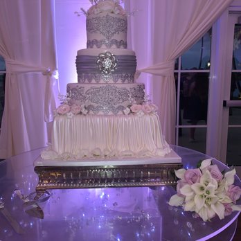 Edda's Cake Designs - Bakeries Near Me - Miami, Florida Edda's Cake Designs - Bakeries Near Me - Miami, Florida