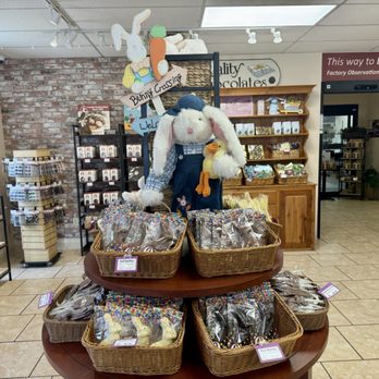 Fascia's Chocolates - Easter chocolate - Chocolatiers & Shops Near Me - Waterbury, Connecticut Fascia's Chocolates - Easter chocolate - Chocolatiers & Shops Near Me - Waterbury, Connecticut