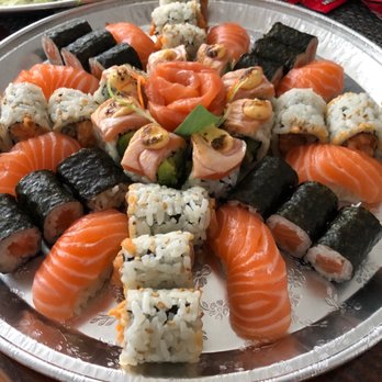 312 Fish Market - Salmon Paradise - Sushi Bars Near Me - Chicago, Illinois