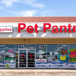 Pet Pantry & Dog Wash - Ready to serve you