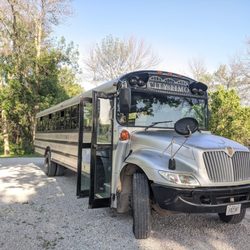 The City Limo & Party Bus