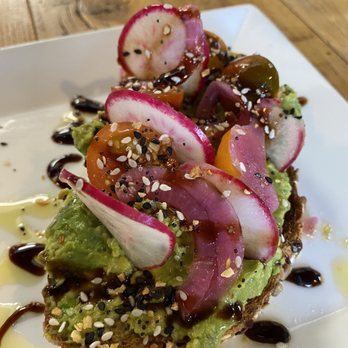 Café Etoile - Avocado Toast - French Near Me - Berkeley, California
