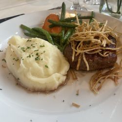 Della Cucina Italian Market & Catering - Filet mignon