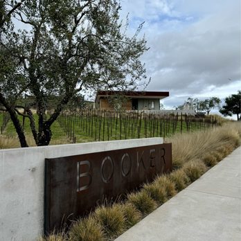 Booker Vineyard - Wineries Near Me - Paso Robles, California