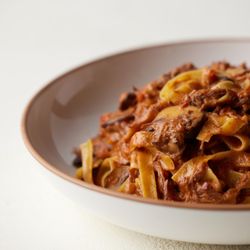 Piccini Italian Takeout - Fettucini brasato: 6 hour braised beef, fettucini, crimini mushrooms, pink sauce