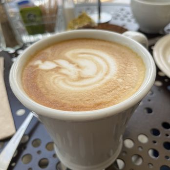 Urth Caffe - Spanish Latte - Coffee & Tea Near Me - Laguna Beach, California Urth Caffe - Spanish Latte - Coffee & Tea Near Me - Laguna Beach, California