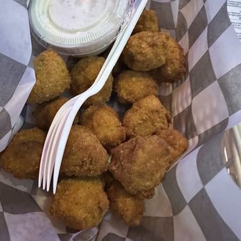 Huey's Downtown - Fried mushrooms - Burgers Near Me - Memphis, Tennessee