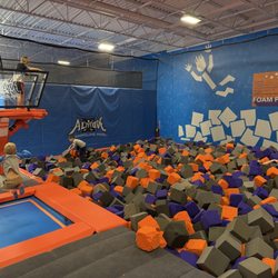 Altitude Trampoline Park - Lombard
