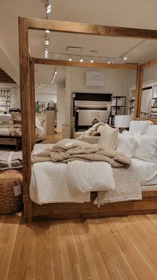 Pottery Barn by null