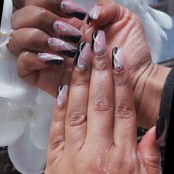 Highscale Nails Bar - Quality services!