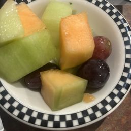 Fruit Bowl (230 cals.) Fruit Bowl (230 cals.)