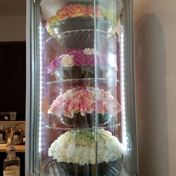 IMA - Pop Up - Flower arrangements that look like pies