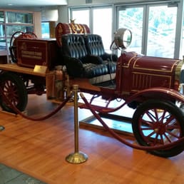Photo of Fireman's Fund Insurance Company - Petaluma, CA, United States. Another very cool old-fashioned fire truck