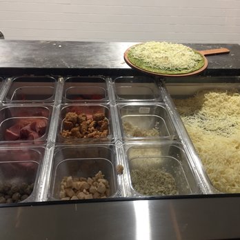 Vail Pizzeria - Pizza bar - part 1 - Salad Near Me - Temecula, California