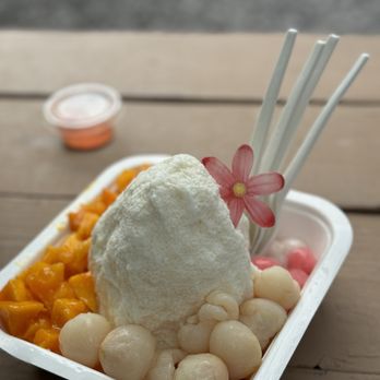 Da Sweet Spot - Original with mango, rice balls + lychee - Shaved Snow Near Me - Kihei, Hawaii Da Sweet Spot - Original with mango, rice balls + lychee - Shaved Snow Near Me - Kihei, Hawaii