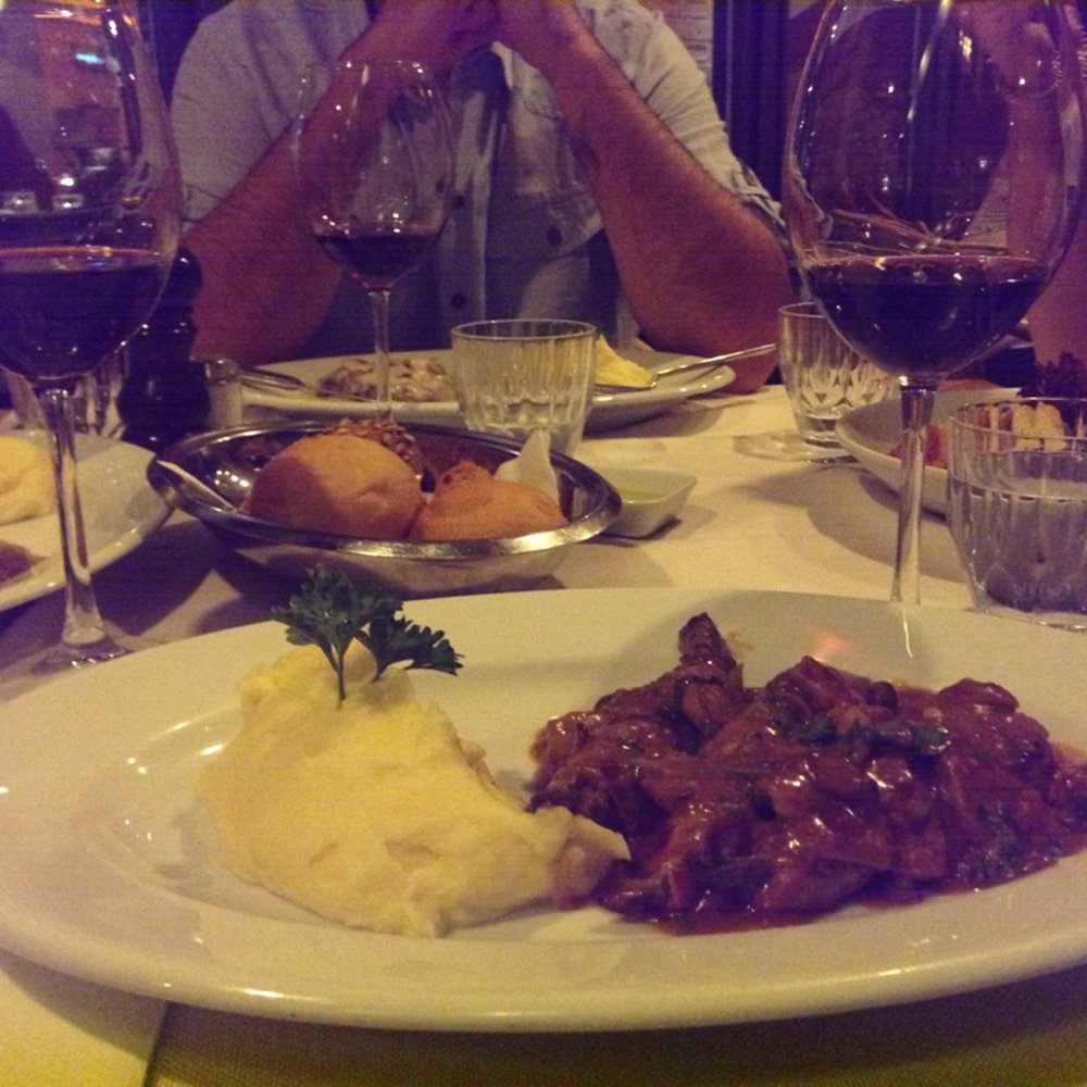 Bistro 33 - Beef involtini - Lounges Near Me - Istanbul, 34