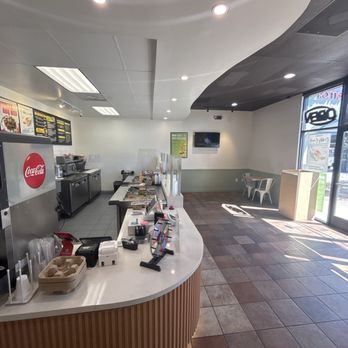Pokeport Oceanside - Clean and uncluttered. - Juice Bars & Smoothies Near Me - Oceanside, California Pokeport Oceanside - Clean and uncluttered. - Juice Bars & Smoothies Near Me - Oceanside, California