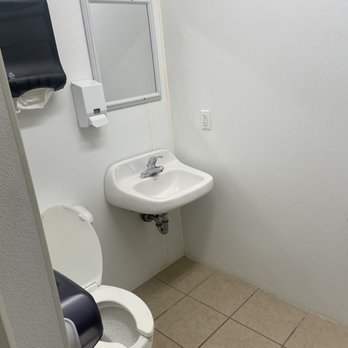 Cardinal Center Campground - Bathhouse bathroom - Campgrounds Near Me - Marengo, Ohio