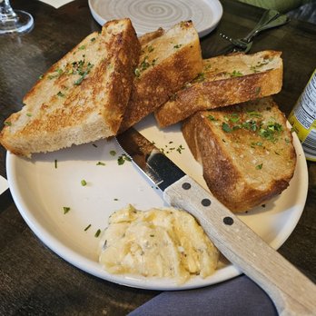 Olio - Garlic bread - Italian Near Me - Bayport, Minnesota Olio - Garlic bread - Italian Near Me - Bayport, Minnesota