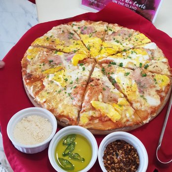 Nalka - Breakfast pizza? Say no more, bacon and egg pizza with maple syrup, yumm!! - Seafood Near Me - Malay, AKL
